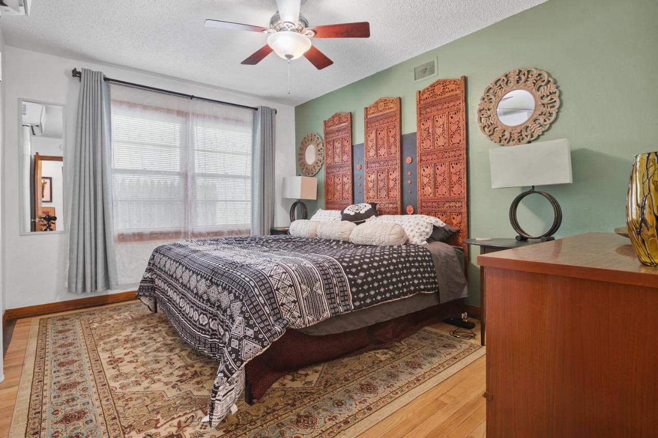 Luxury Oasis- 1 Bedroom Romantic Getaways Lubbock Eksteriør billede